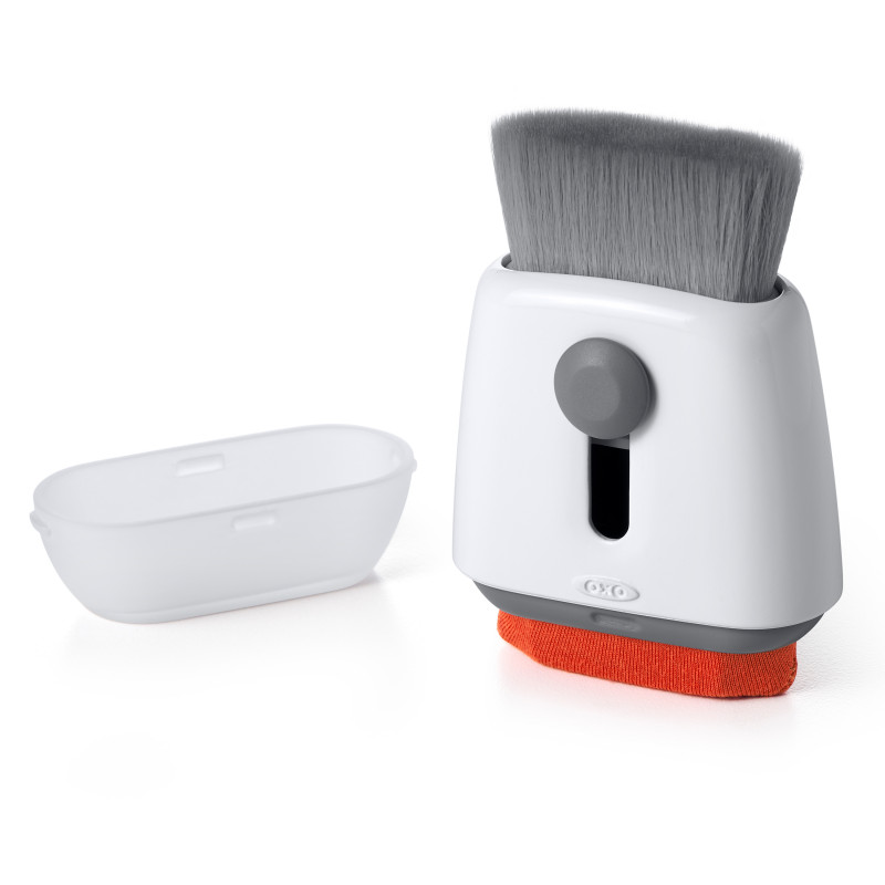 Oxo - Brosse anti-peluches en déplacement — Kitchen Equipped